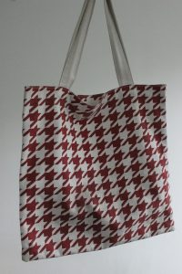 Linen tote bag with custom printed pattern