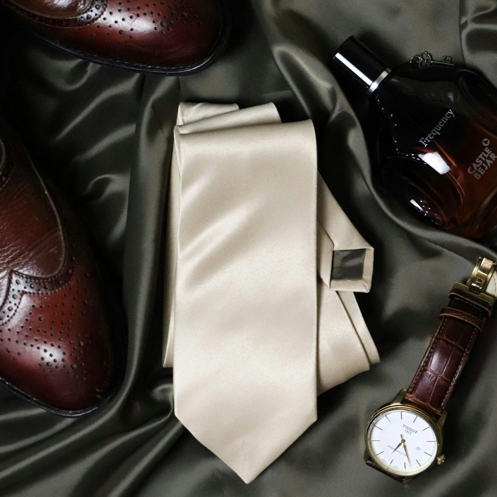 Champagne silk necktie