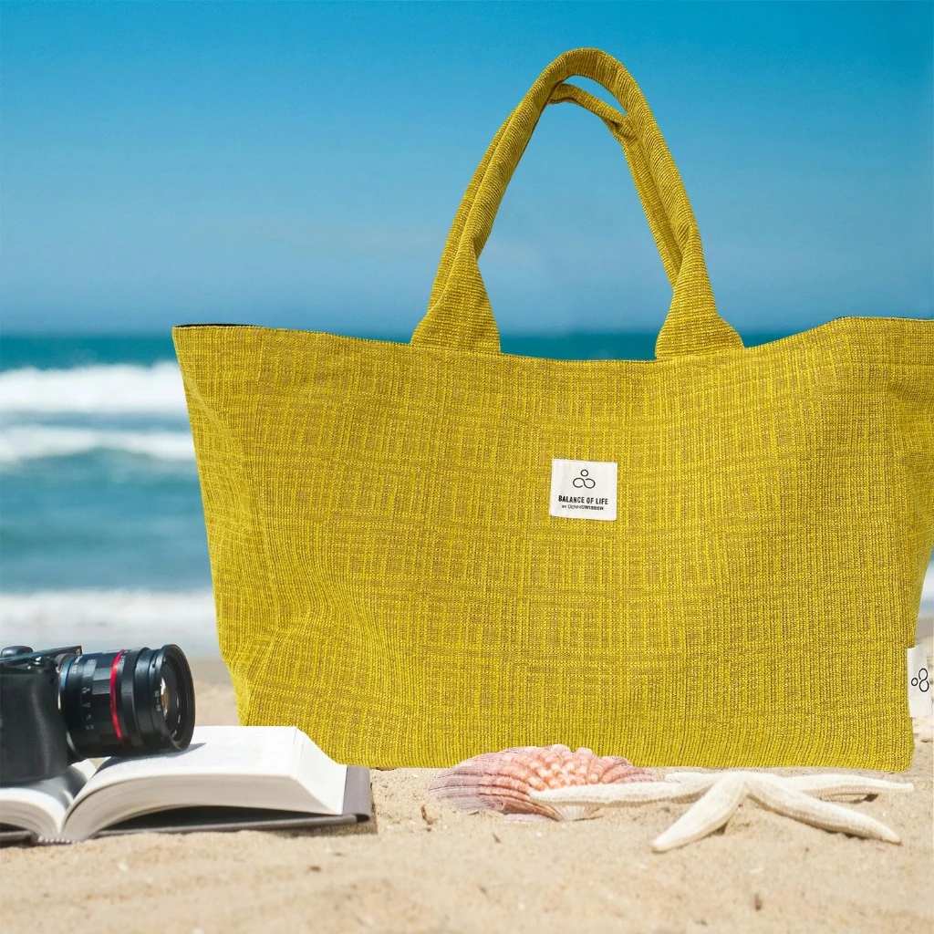 Yellow cotton beach from Chiang Mai, Thailand Yellow woven cotton beach bag from Chiang Mai, Thailand