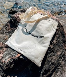 Canvas tote bag with text print